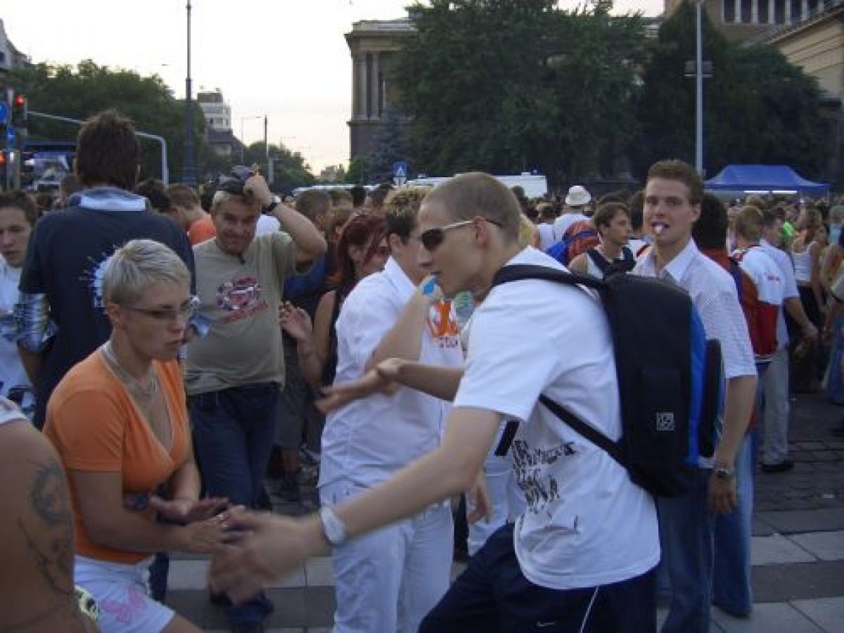 Budapest Parade 2005 / g_1_0_cimg0202.jpg