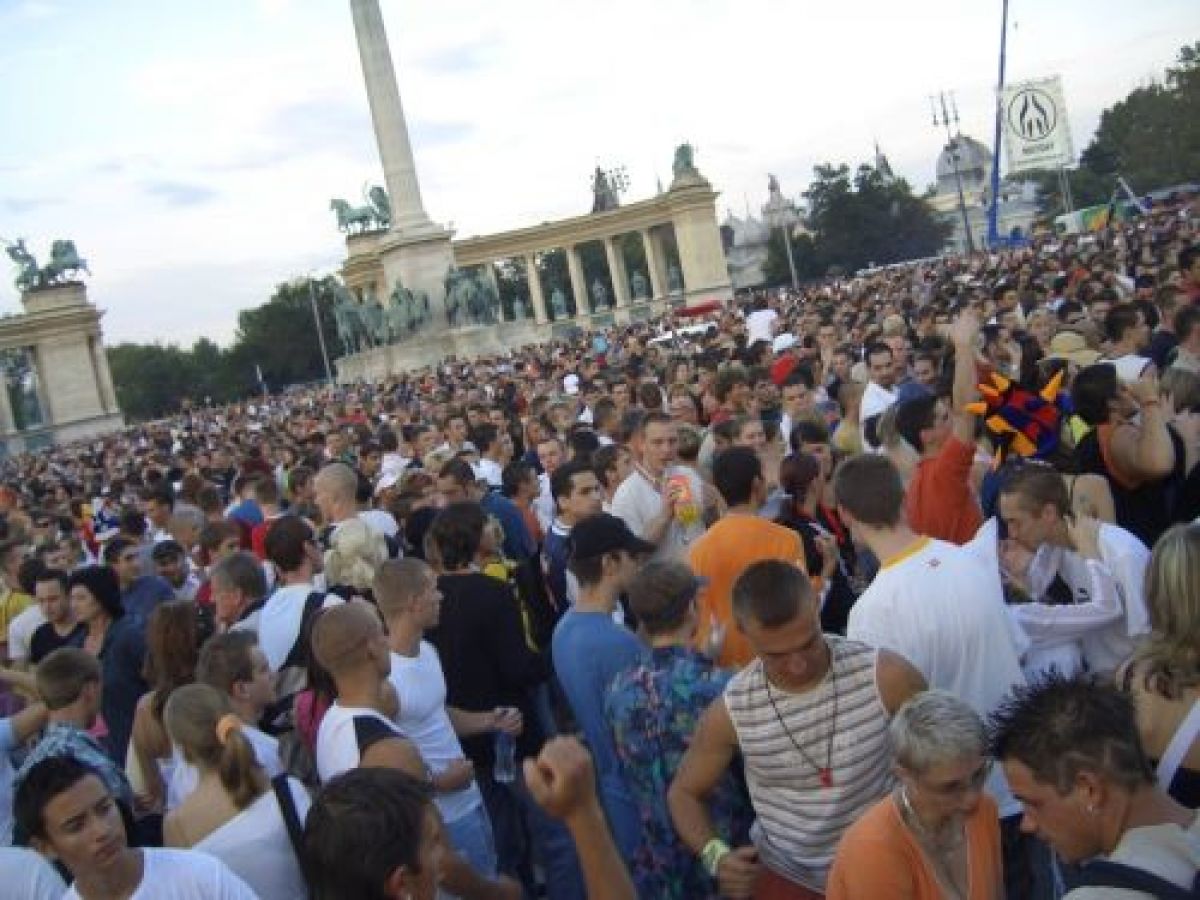 Budapest Parade 2005 / g_1_0_cimg0221.jpg