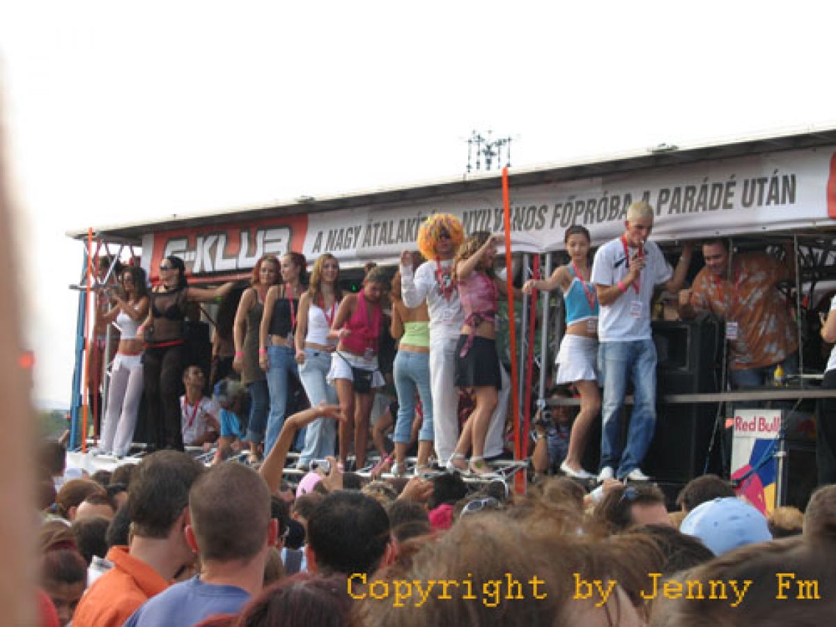 Budapest Parade 2005 / g_1_0_img_1514.jpg
