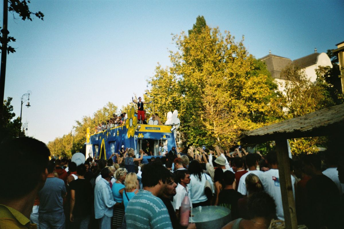 Budapest Parade 2004 / g_5_0_14.jpg