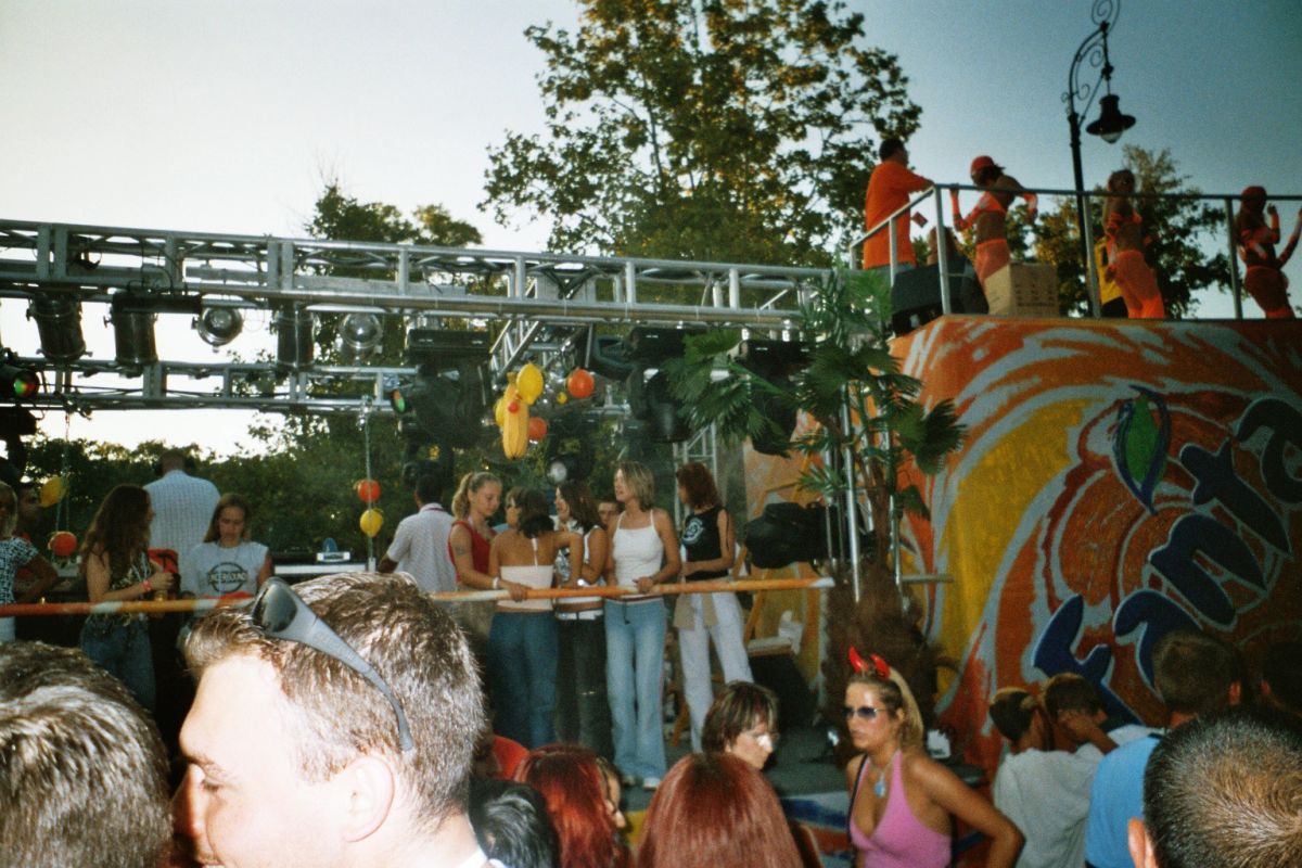 Budapest Parade 2004 / g_5_0_18.jpg