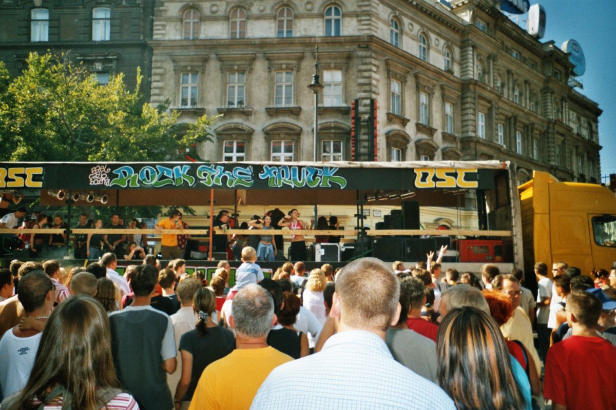 Budapest Parade 2004 / g_5_0_2.jpg