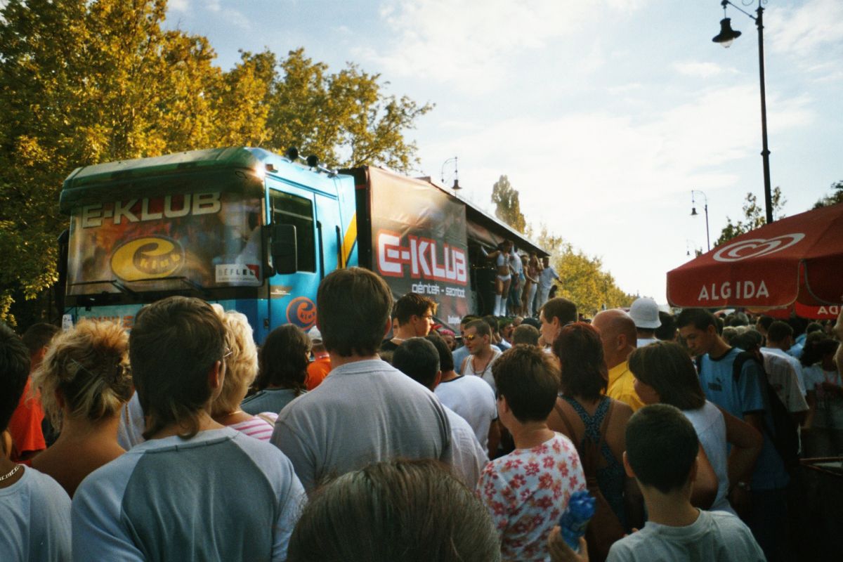 Budapest Parade 2004 / g_5_0_32.jpg