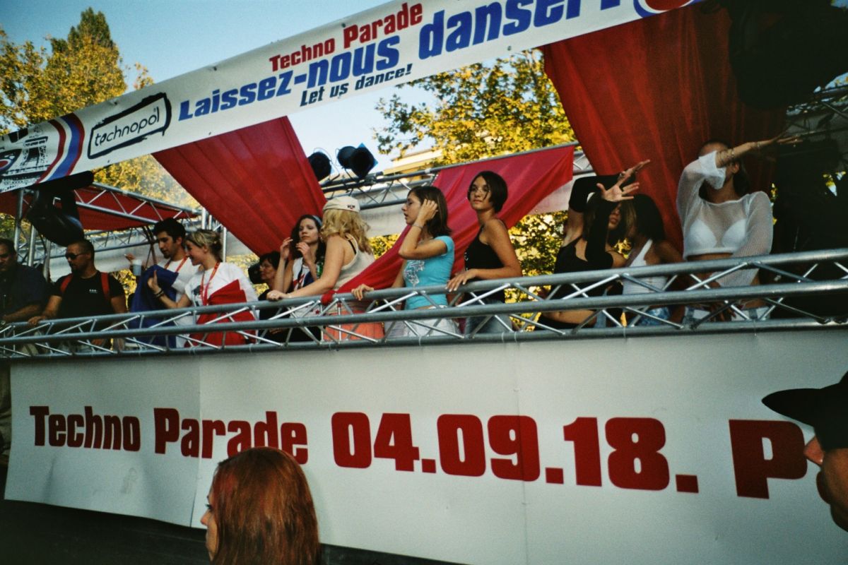 Budapest Parade 2004 / g_5_0_35.jpg