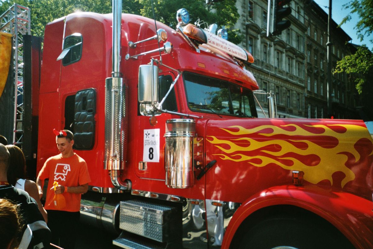 Budapest Parade 2004 / g_5_0_41.jpg