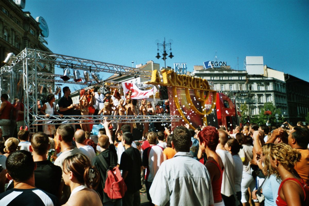 Budapest Parade 2004 / g_5_0_46.jpg