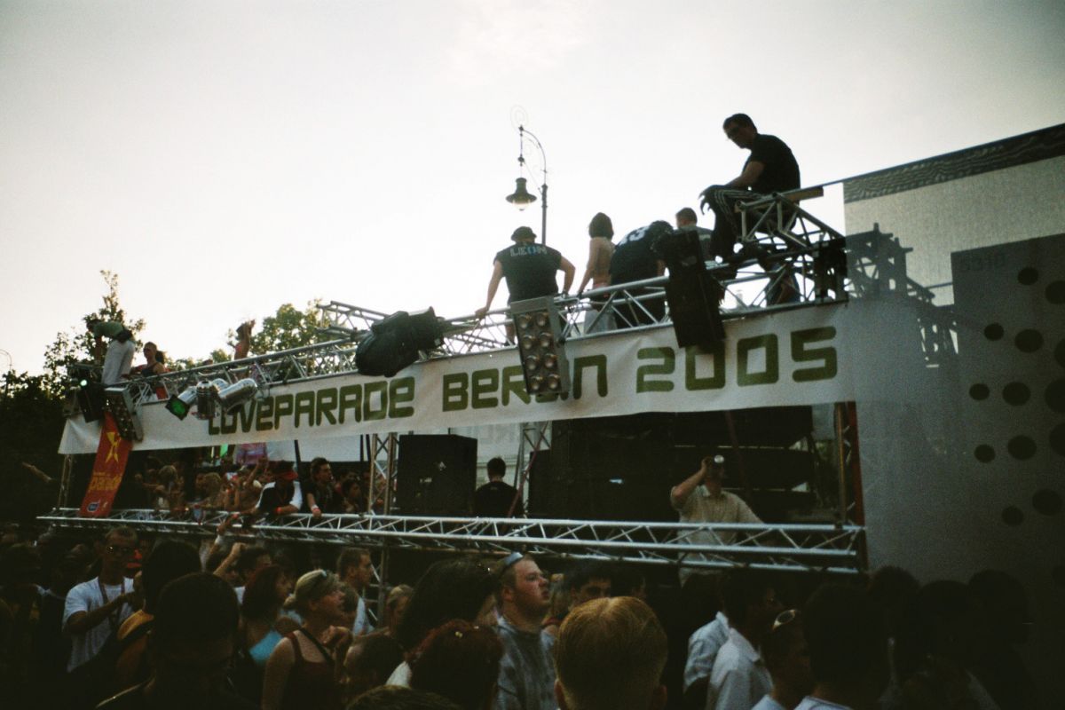 Budapest Parade 2004 / g_5_0_51.jpg