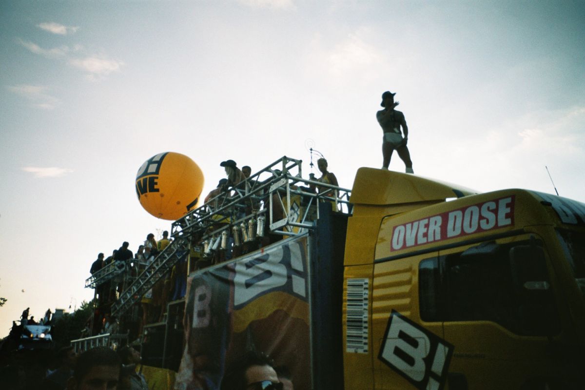 Budapest Parade 2004 / g_5_0_75.jpg