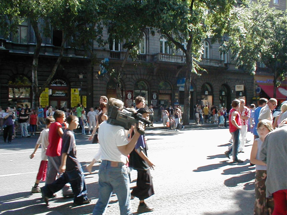 Budapest Parade 2004 / g_5_0_p1010041.jpg