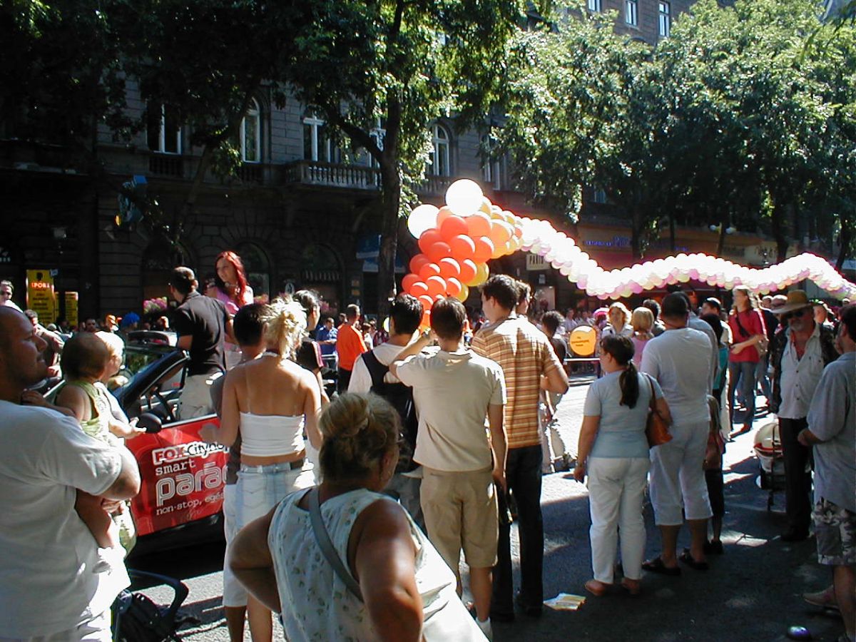 Budapest Parade 2004 / g_5_0_p1010045.jpg