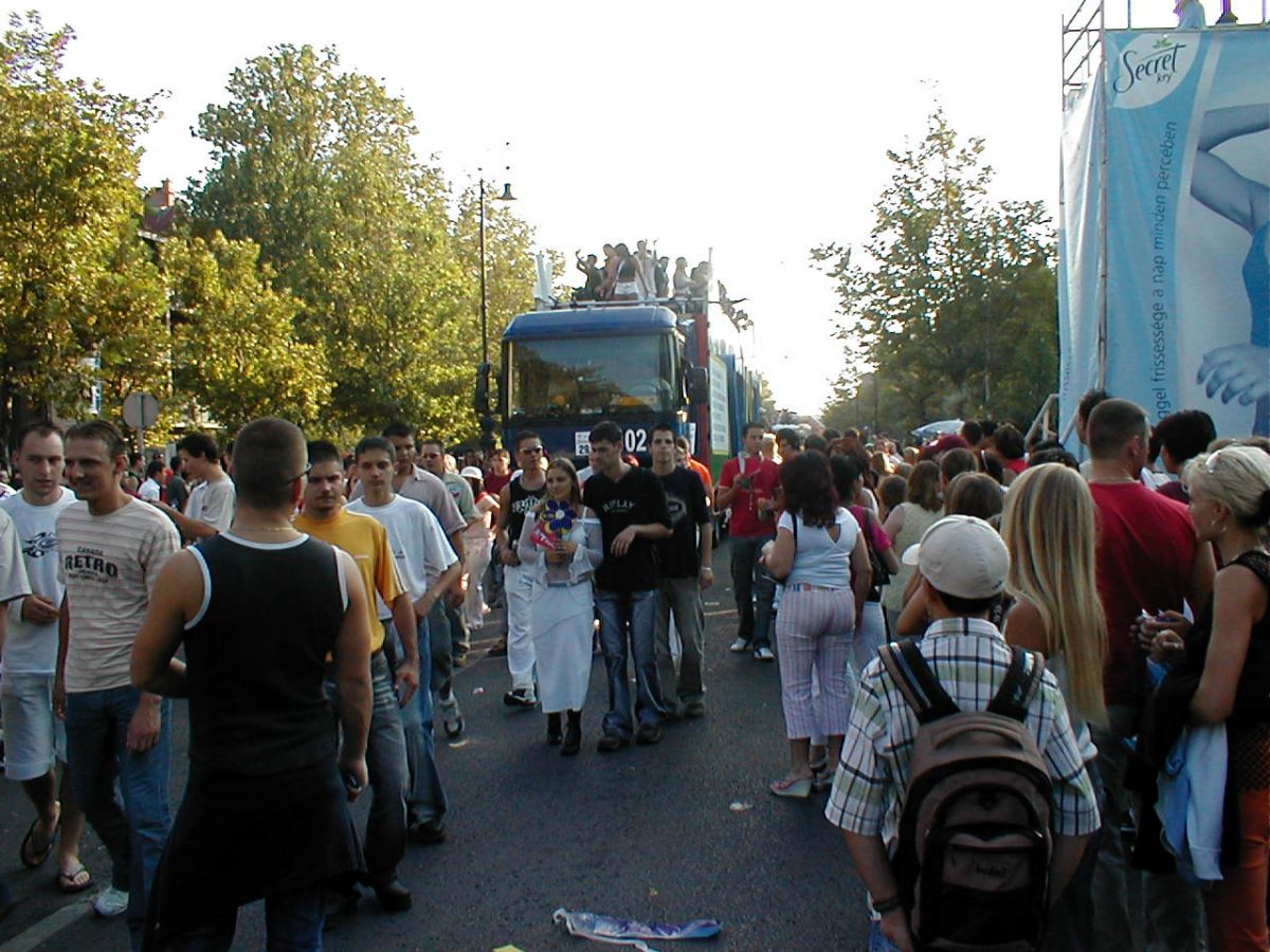 Budapest Parade 2004 / g_5_0_p1010140.jpg